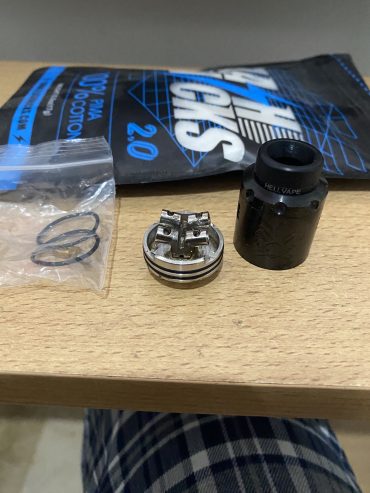 Ato dead rabbit v3 rda avec pièce d’échange + bako cotton