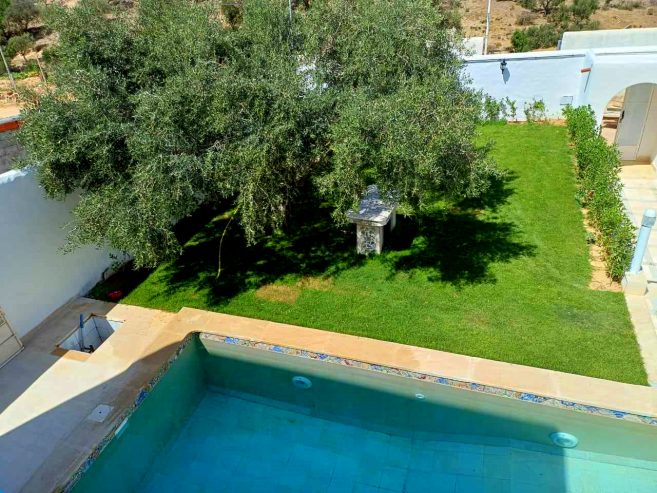 A VENDRE VILLA STYLE TRADITIONNELLE A HAMMAMET